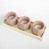 Betonowe świeczniki na tealight z podstawką: odcienie różu i beżu