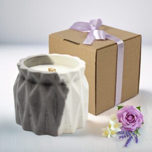 Świeca sojowa w betonie Bloom Flame