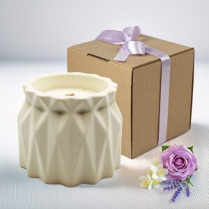 Świeca sojowa w betonie Bloom Flame